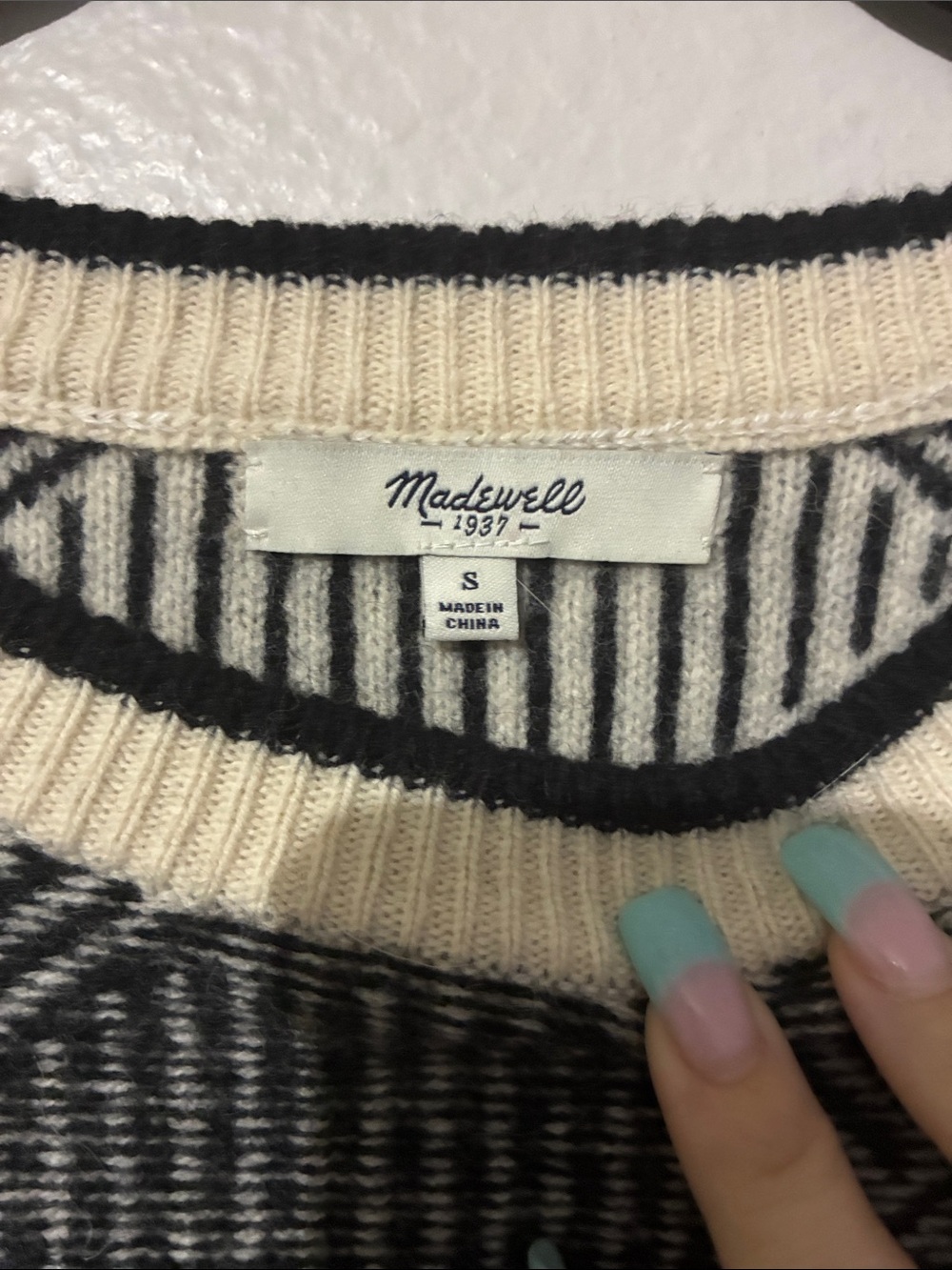 Madewell 100% Merino Wool Argyle Diamond Flip Sweater - Picture 3 of 9